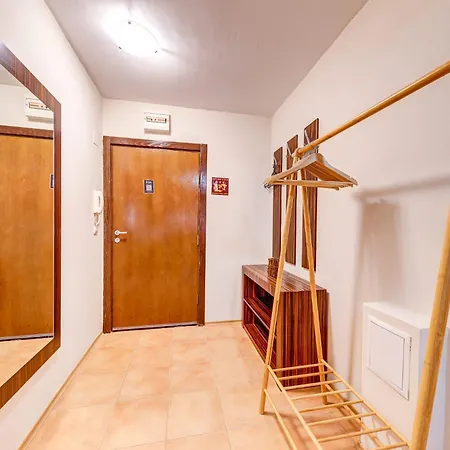Alpine Style In The Castle Apartamento Pamporovo